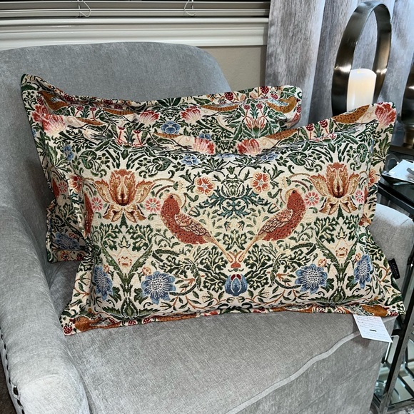 2-NWT CALDEIRA  TAPESTRY STRAWBERRY THIEF  DESIGN DECORATIVE PILLOWS - Picture 1 of 17